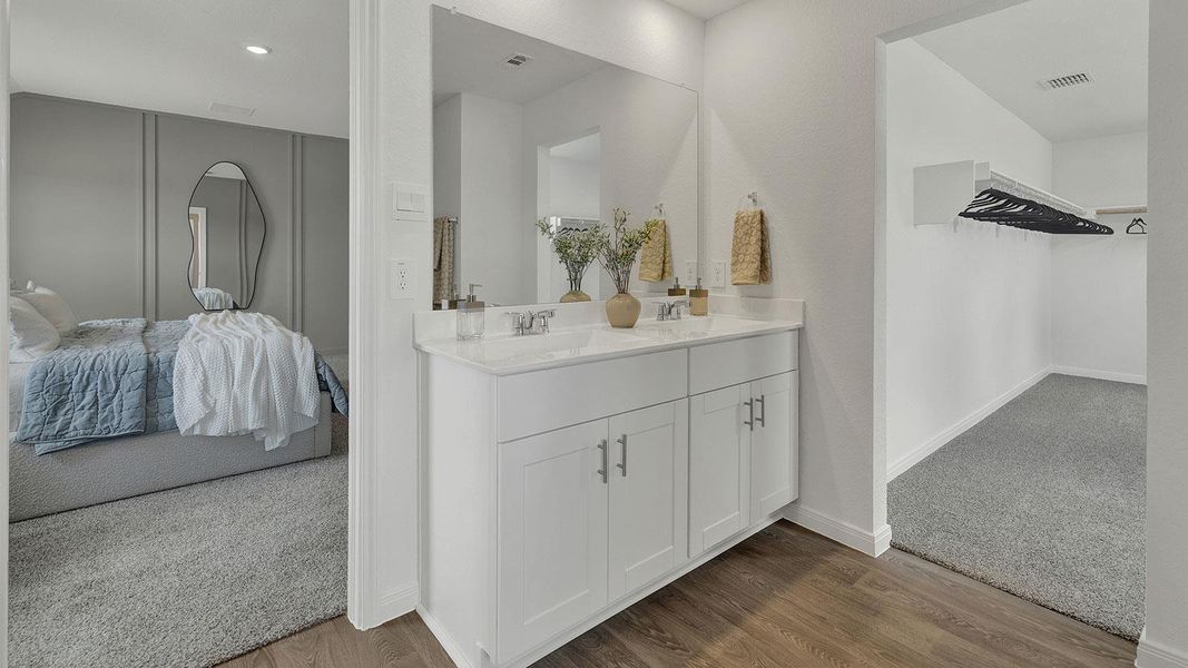 Furnished interior view inside a new home in Paramount, Kyle (Image 8).