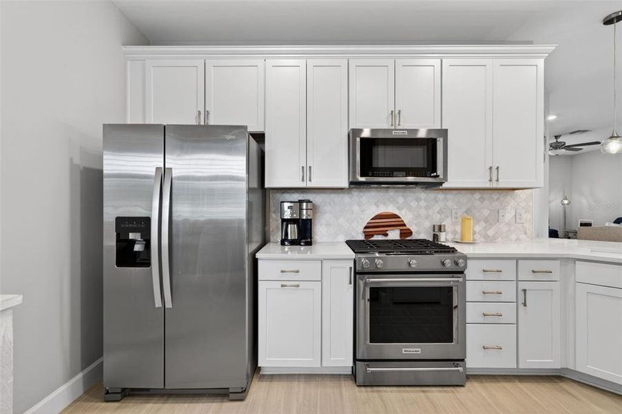 Furnished interior view inside a new home in , Englewood (Image 17).