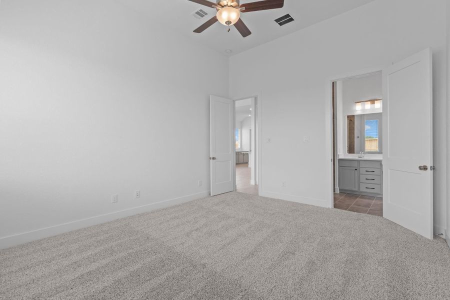 Spacious, unfurnished interior of a new home in Attwater, Waller (Image 31). Spacious, unfurnished interior of a new home in Attwater, Waller (Image 31).
