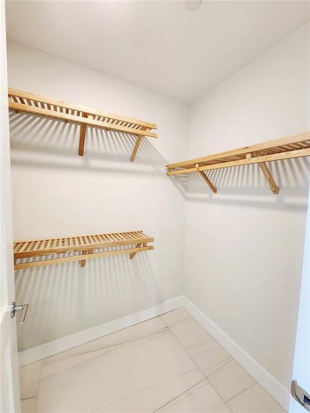 Spacious, unfurnished interior of a new home in , St. Petersburg (Image 18).