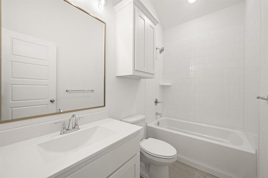 4_121 Grey wolf- Bathroom-1
