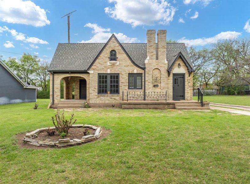 Front exterior of a new home in , Hillsboro, TX, highlighting curb appeal (Image 21).