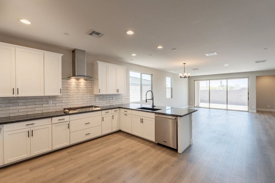 Representative furnished interior of a home built from the Larkspur by DRB Homes in The Villas at Mystic, Peoria (Image 4).