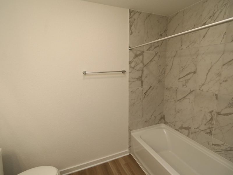 Image 34 of a home in Miller's Pond.