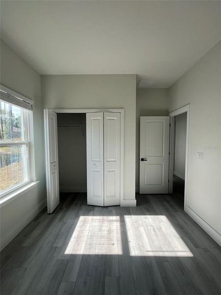 Spacious, unfurnished interior of a new home in , Citrus Springs (Image 24).