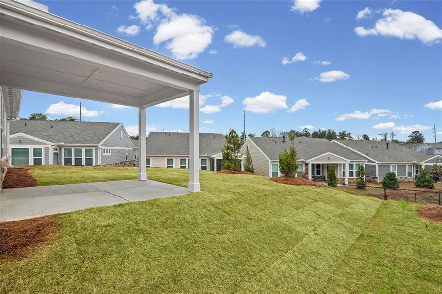 Exterior details and patio area of a home in Laurel Farms, Dallas (Image 4).