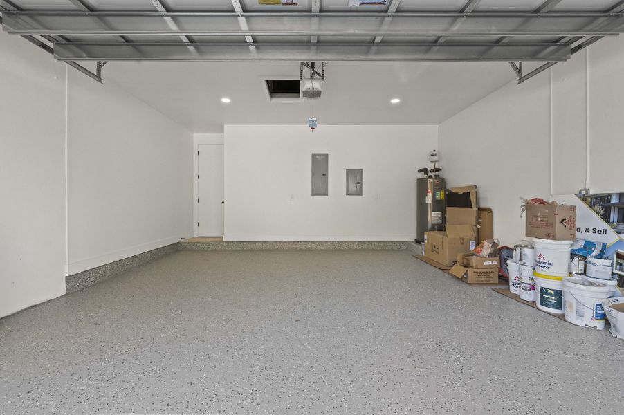 42 Storage Room 01