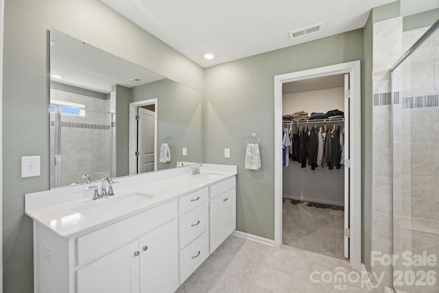 Furnished interior view inside a new home in Falls Cove at Lake Norman, Troutman (Image 31).