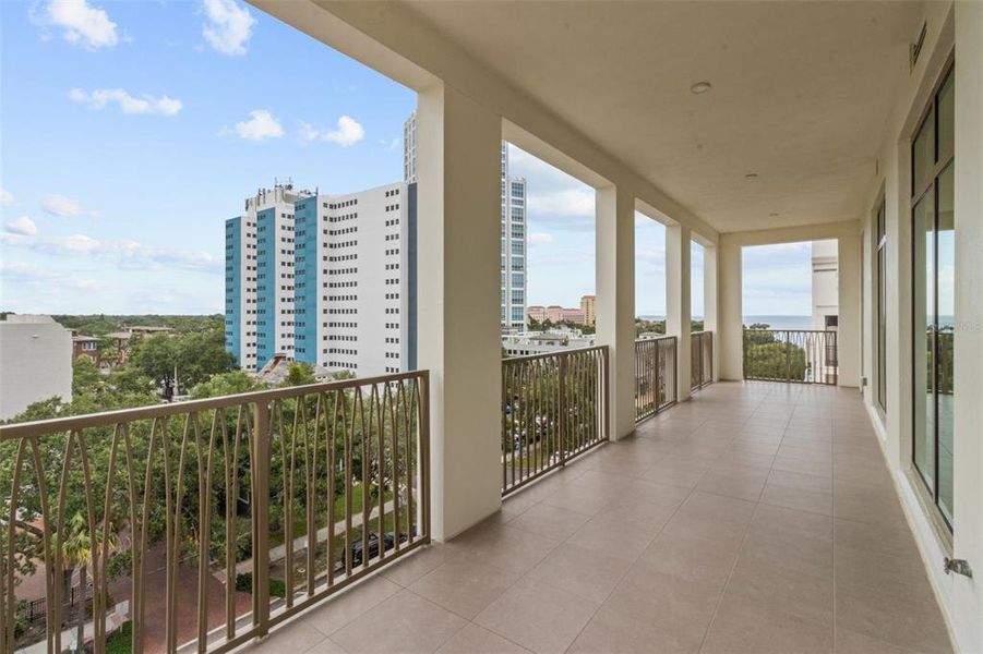 Spacious, unfurnished interior of a new home in , St. Petersburg (Image 47). Spacious, unfurnished interior of a new home in , St. Petersburg (Image 47).