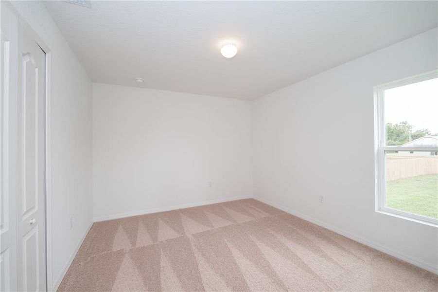 Spacious, unfurnished interior of a new home in , Frostproof (Image 13).