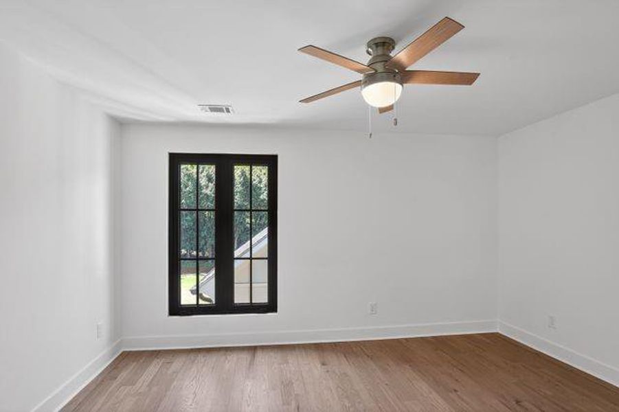 Spacious, unfurnished interior of a new home in , Roswell (Image 53).