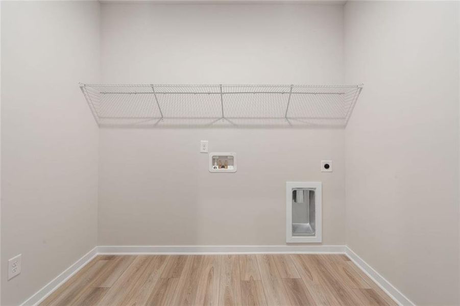 Spacious, unfurnished interior of a new home in Windsong Estates, McDonough (Image 26). Spacious, unfurnished interior of a new home in Windsong Estates, McDonough (Image 26).