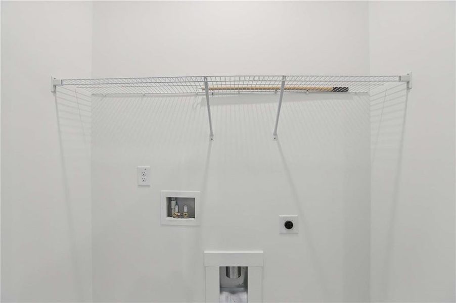 Spacious, unfurnished interior of a new home in Park Vue, Atlanta (Image 41).