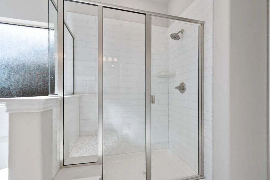 Image 232 representing the Concept 2373 by Landsea Homes in Coyote Crossing, Godley, TX. Image 232 representing the Concept 2373 by Landsea Homes in Coyote Crossing, Godley, TX.