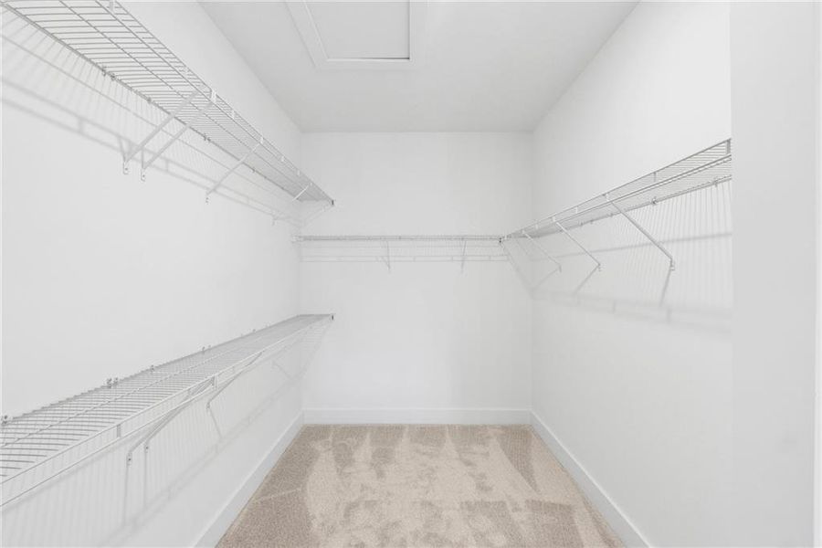 Spacious, unfurnished interior of a new home in Old Mill Preserve, Dallas (Image 23).