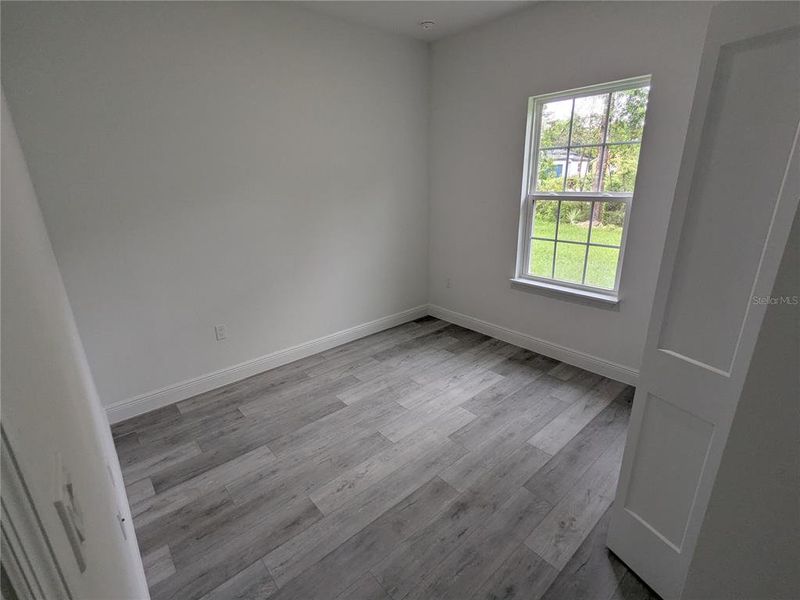 Spacious, unfurnished interior of a new home in , Ocala (Image 13).
