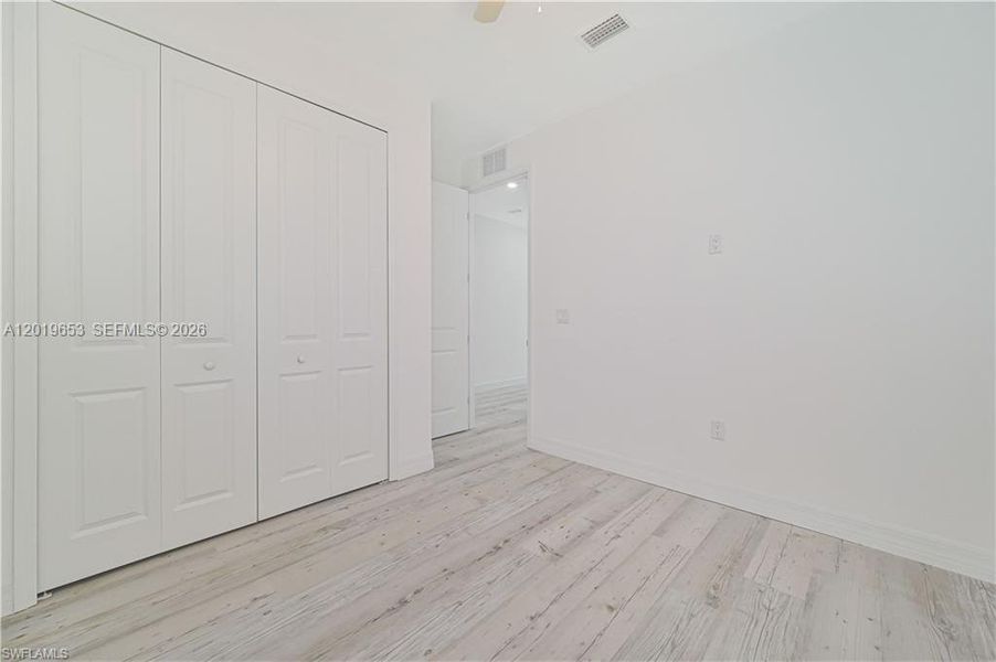 Spacious, unfurnished interior of a new home in , Fort Myers (Image 26).