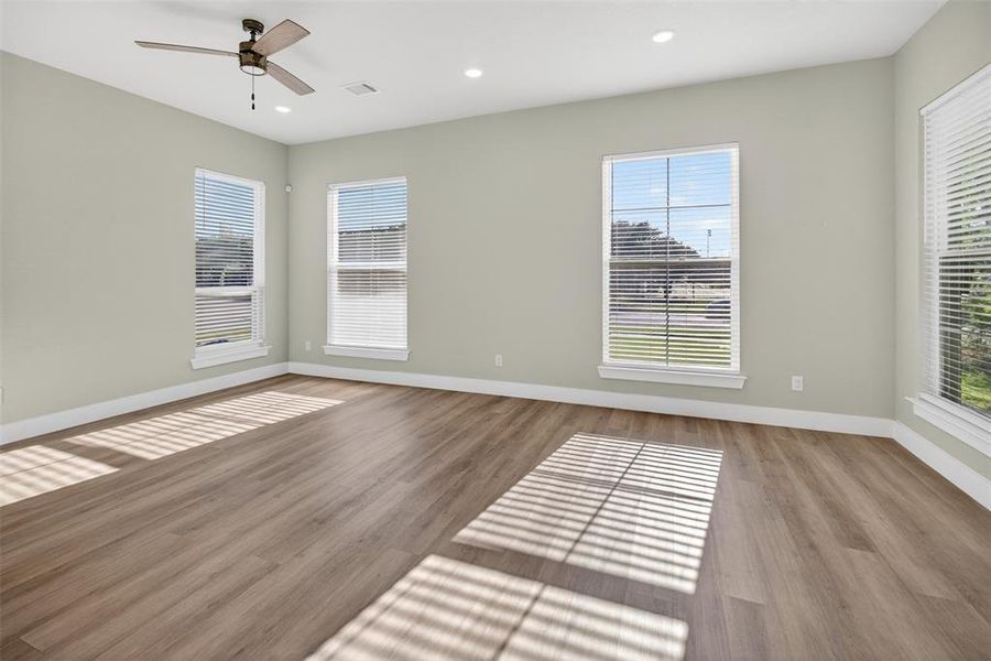 Spacious, unfurnished interior of a new home in , Fort Worth (Image 27).