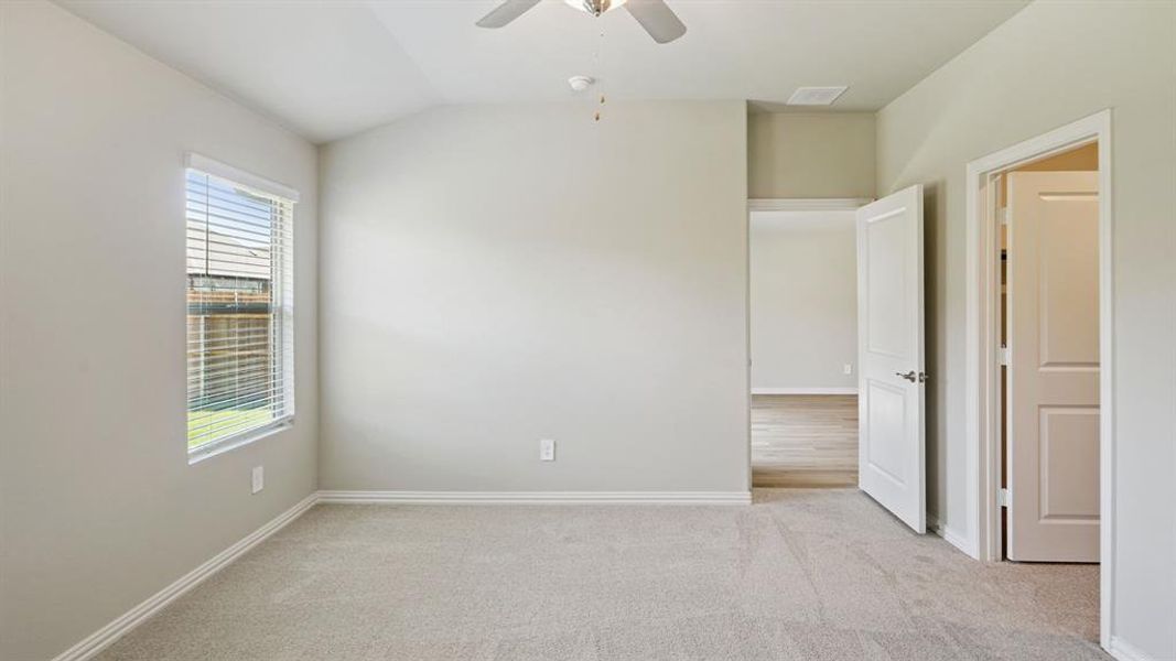 Spacious, unfurnished interior of a new home in Windmore, Princeton (Image 29).