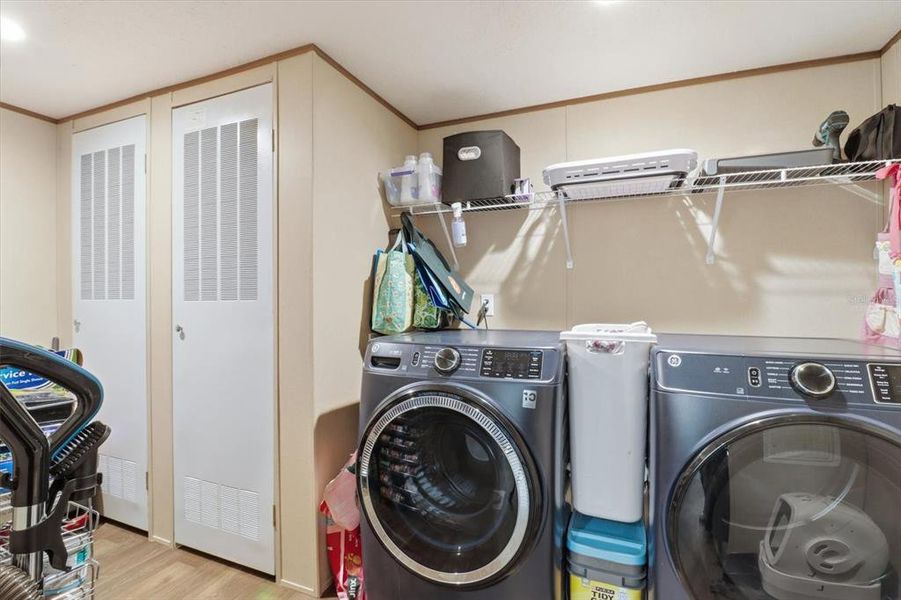 Close-up of interior finishes inside a home in , Bronson (Image 19).