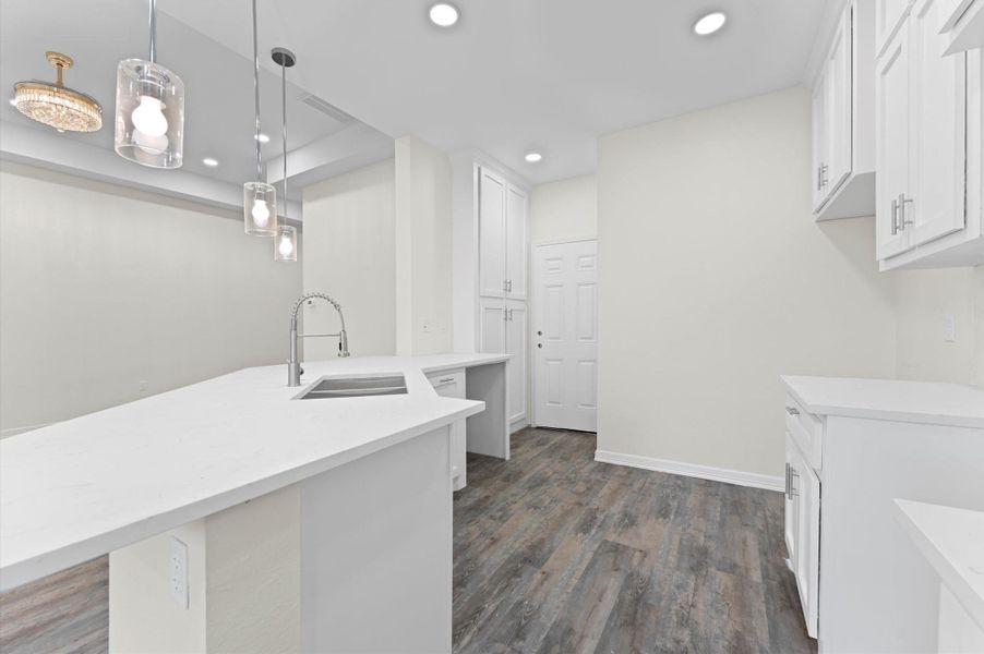 Large area for entertaining and flexible for your needs