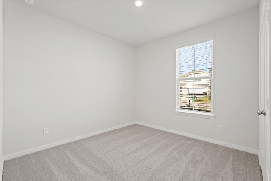 Spacious, unfurnished interior of a new home in Magnolia Springs, Montgomery (Image 15).