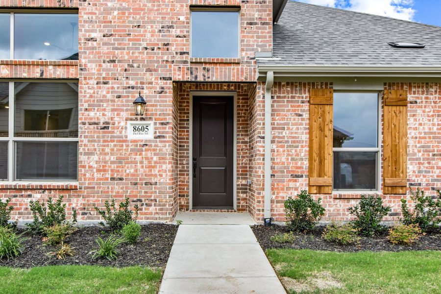 Exterior details and patio area of a home in Cottonwood Creek, Rowlett (Image 27). Exterior details and patio area of a home in Cottonwood Creek, Rowlett (Image 27).