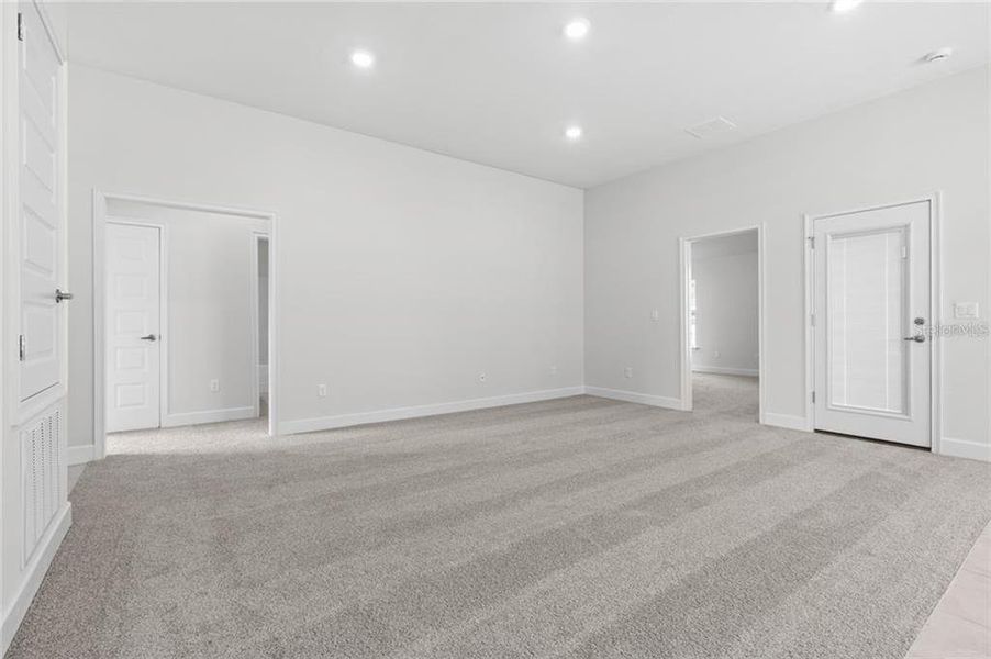 Spacious, unfurnished interior of a new home in , Palm Coast (Image 16).