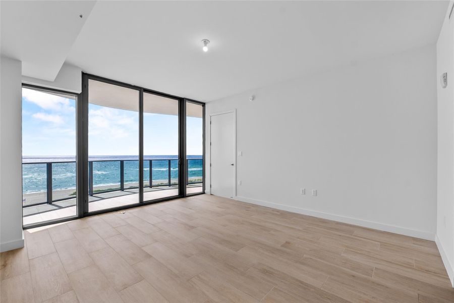 Spacious, unfurnished interior of a new home in Casamar, Pompano Beach (Image 23). Spacious, unfurnished interior of a new home in Casamar, Pompano Beach (Image 23).