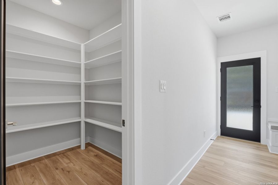 Spacious, unfurnished interior of a new home in , Spring Branch (Image 47).