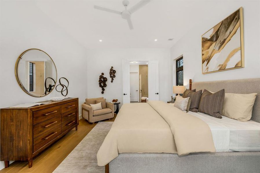 Furnished interior view inside a new home in , Dallas (Image 35).