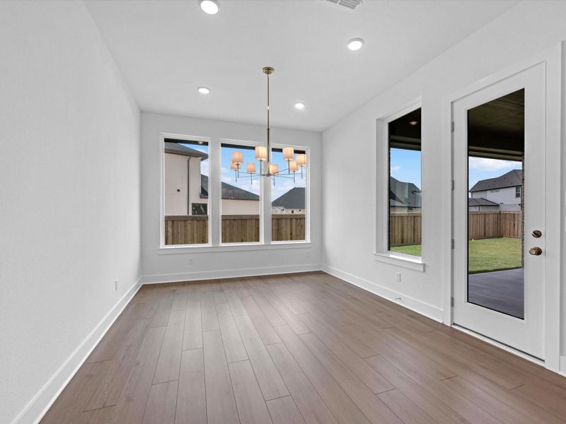 Spacious, unfurnished interior of a new home in Dunham Pointe, Cypress (Image 11).