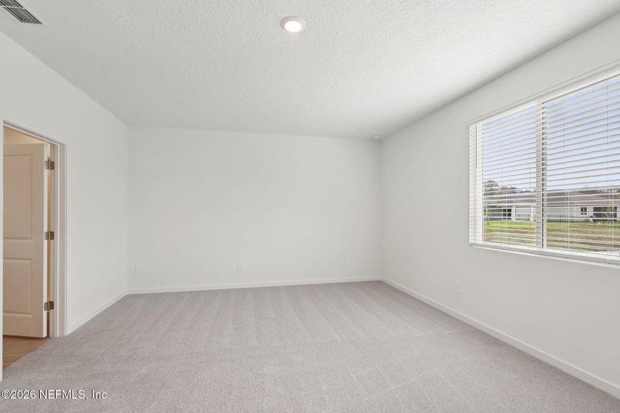 Spacious, unfurnished interior of a new home in Azalea Creek, Jacksonville (Image 19). Spacious, unfurnished interior of a new home in Azalea Creek, Jacksonville (Image 19).
