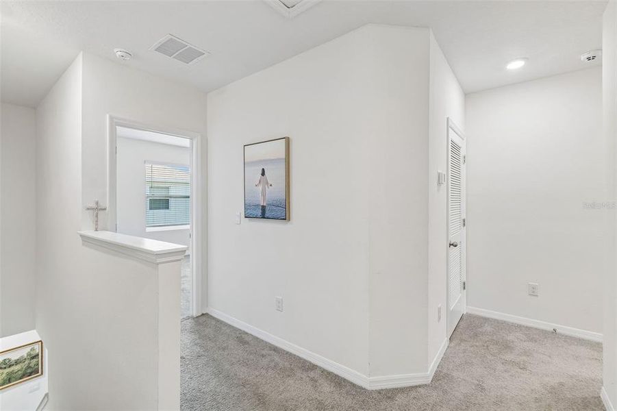Spacious, unfurnished interior of a new home in , Land O' Lakes (Image 29).