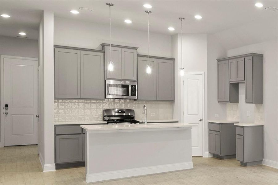 13. 2907 Hanscom - Kitchen (4) 13. 2907 Hanscom - Kitchen (4)