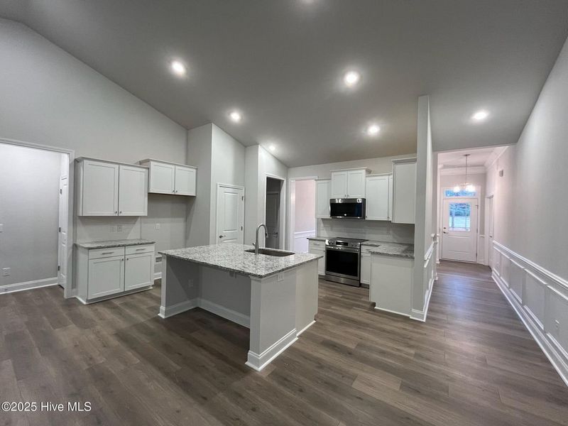 Furnished interior view inside a new home in Palmetto Creek, Bolivia (Image 6).