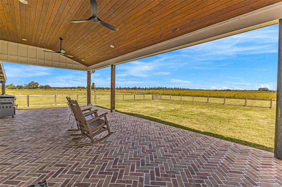 Image 84 of a home in .