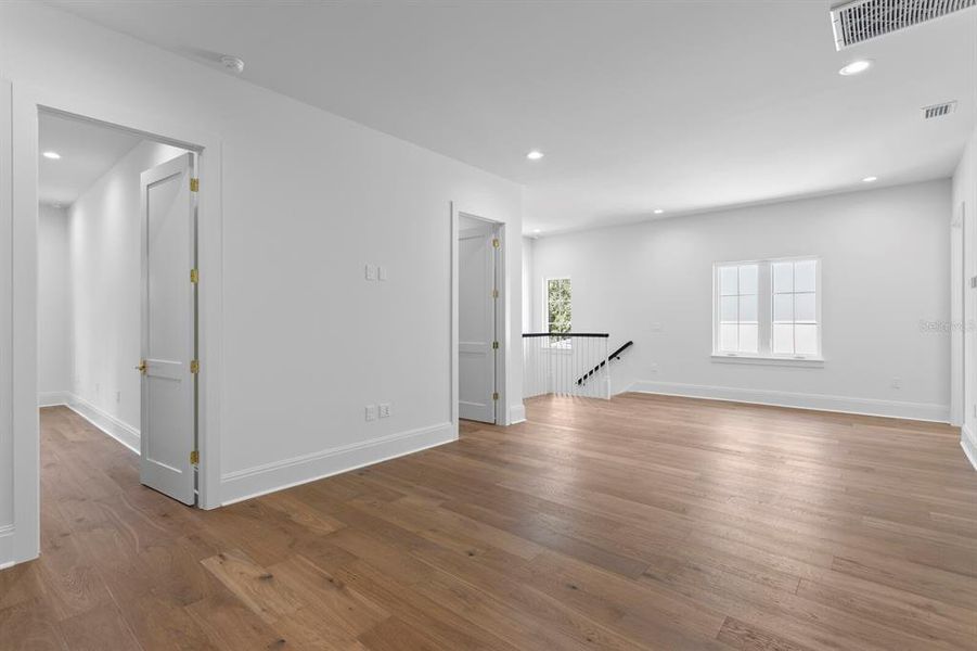 Spacious, unfurnished interior of a new home in , Tampa (Image 61). Spacious, unfurnished interior of a new home in , Tampa (Image 61).