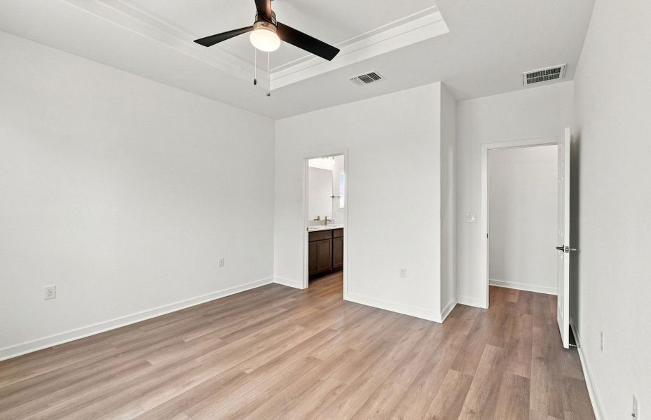 Spacious, unfurnished interior of a new home in Woodside, Georgetown (Image 31).