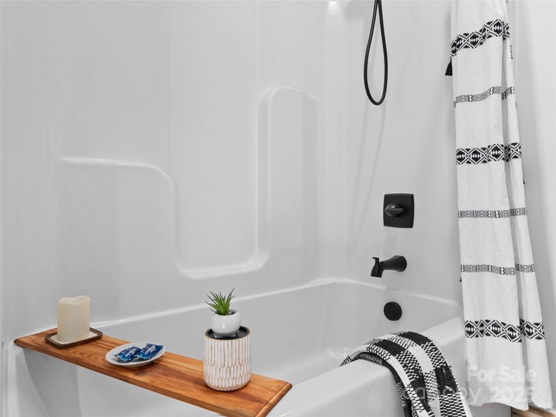 Image 21 of a home in .