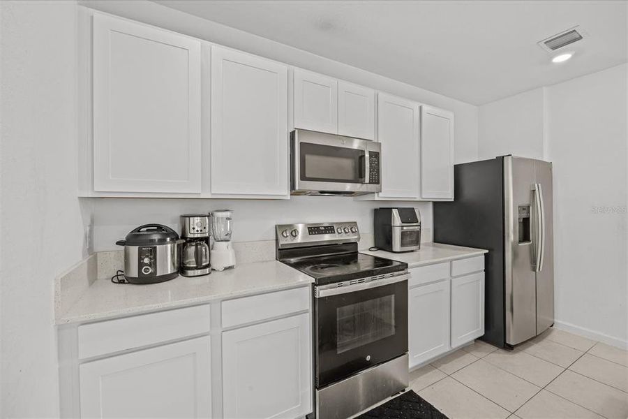 Furnished interior view inside a new home in , Fort Pierce (Image 27).