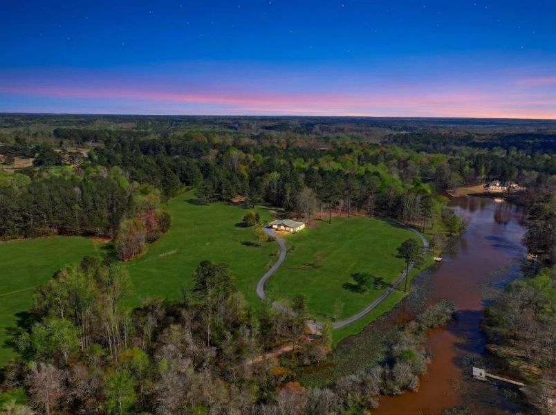 Natural landscape and outdoor views near  in Senoia (Image 115).