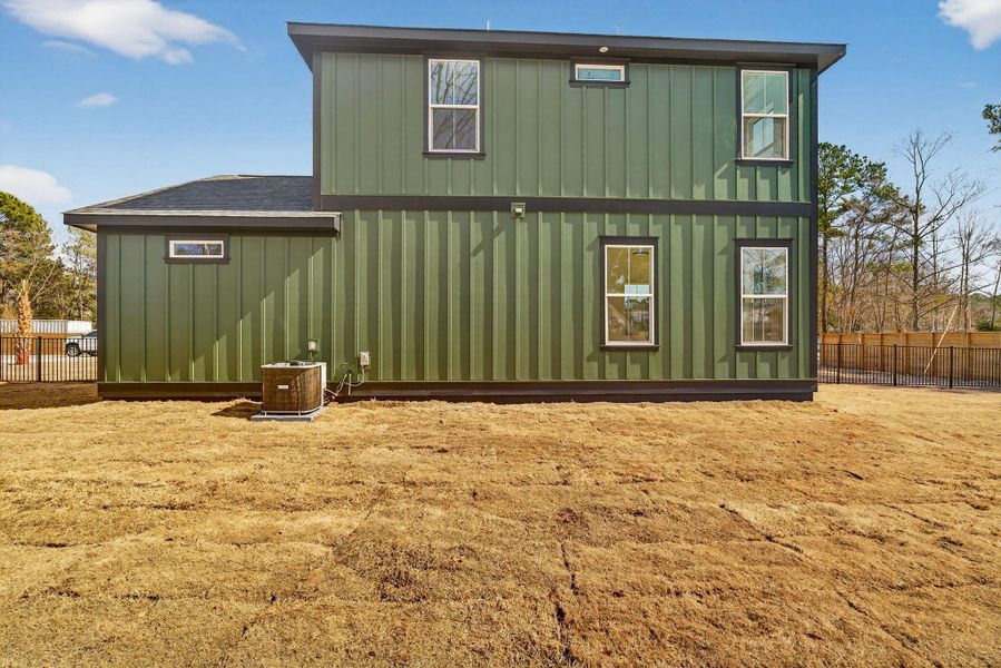 Exterior details and patio area of a home in , Summerville (Image 4).