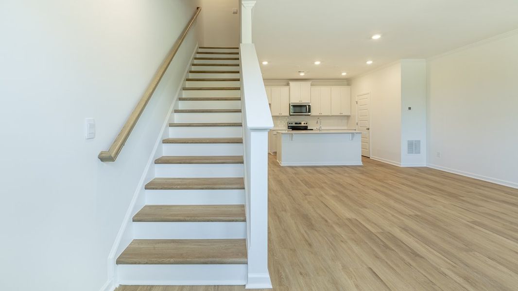Spacious, unfurnished interior of a new home in Benteen Reserve, Atlanta (Image 18).
