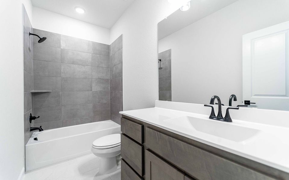 Furnished interior view inside a new home in Heath Golf & Yacht Club, Heath (Image 11).