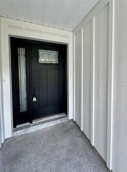 Exterior details and patio area of a home in , Dunnellon (Image 4).