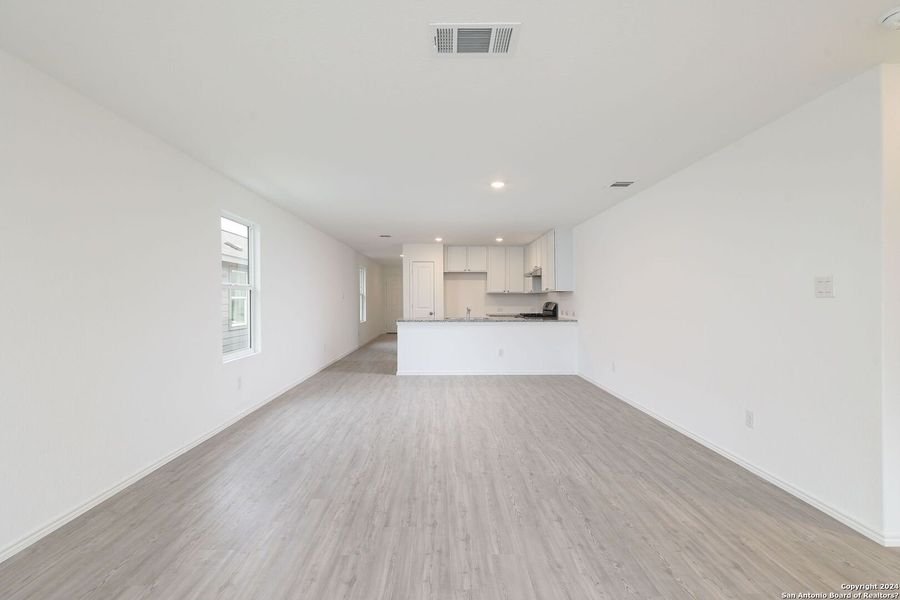 Spacious, unfurnished interior of a new home in Silos: Cottage, San Antonio (Image 13). Spacious, unfurnished interior of a new home in Silos: Cottage, San Antonio (Image 13).