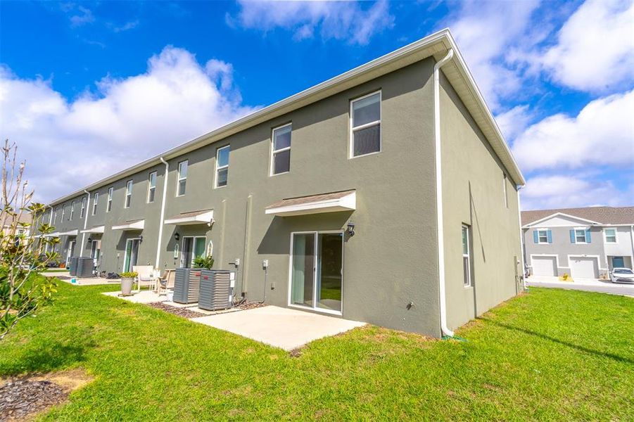 Exterior details and patio area of a home in , Davenport (Image 23).