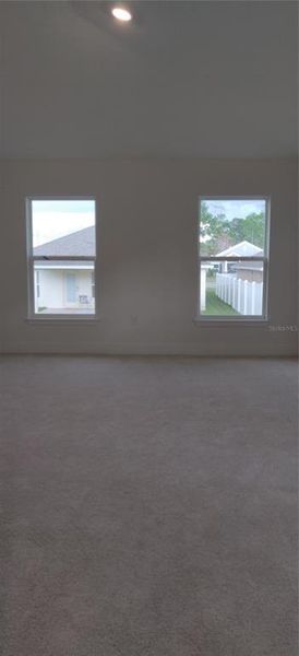 Spacious, unfurnished interior of a new home in Sunset Landing, Spring Hill (Image 9).
