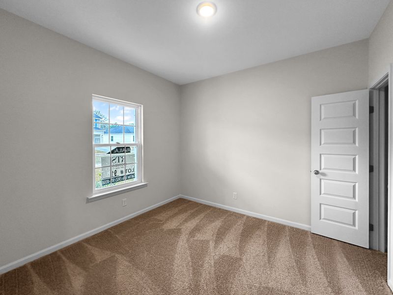 Spacious, unfurnished interior of a new home in Grand Reserve, Hinesville (Image 12).